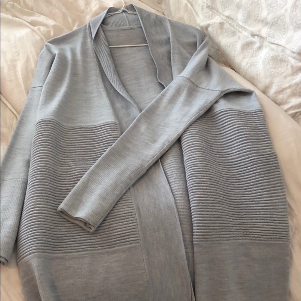 Lululemon open front sweater (with pockets)